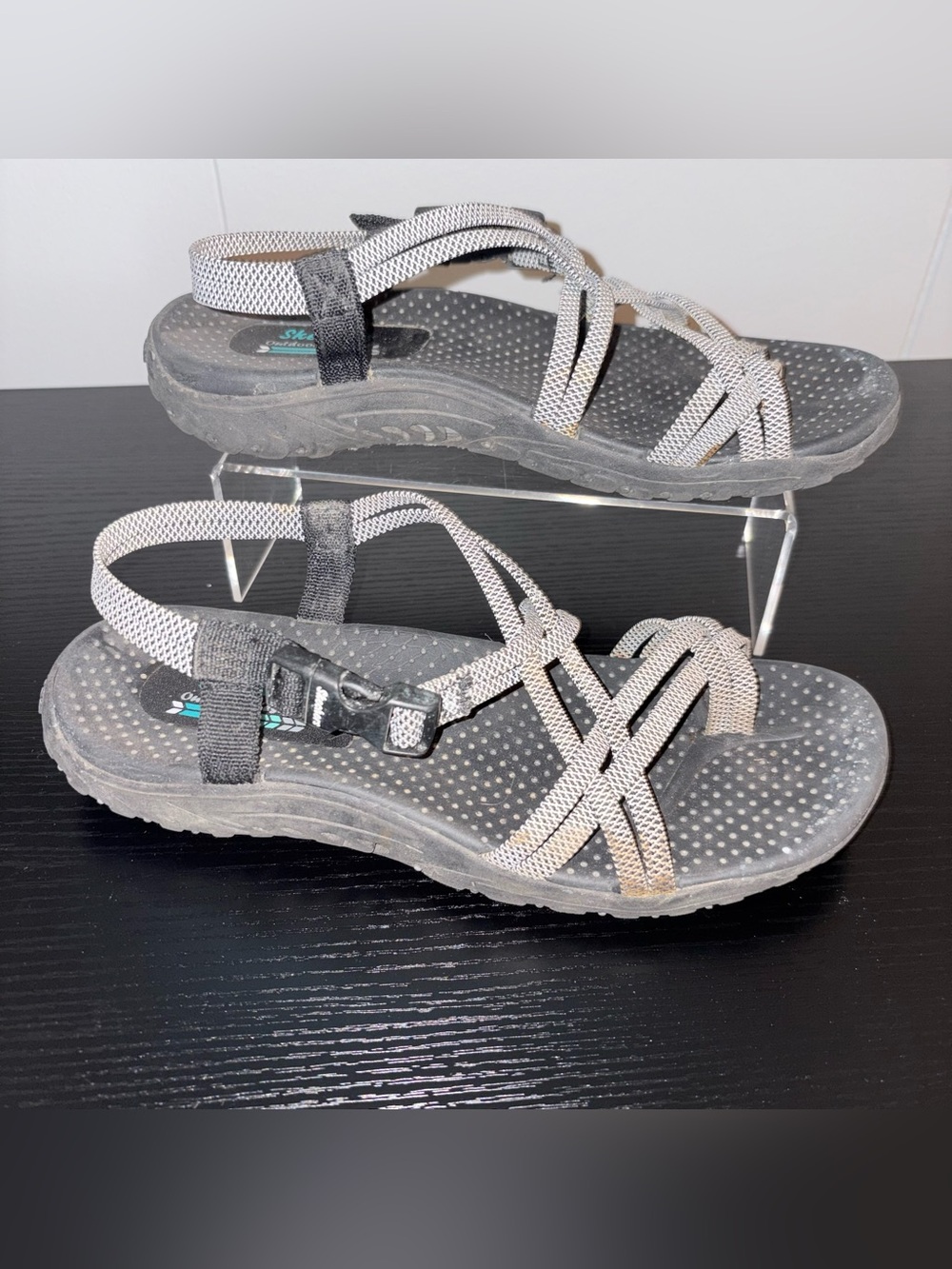 Women’s Skechers Reggae Irie Mon Strappy Outdoor Sandals 7 Black Gray White